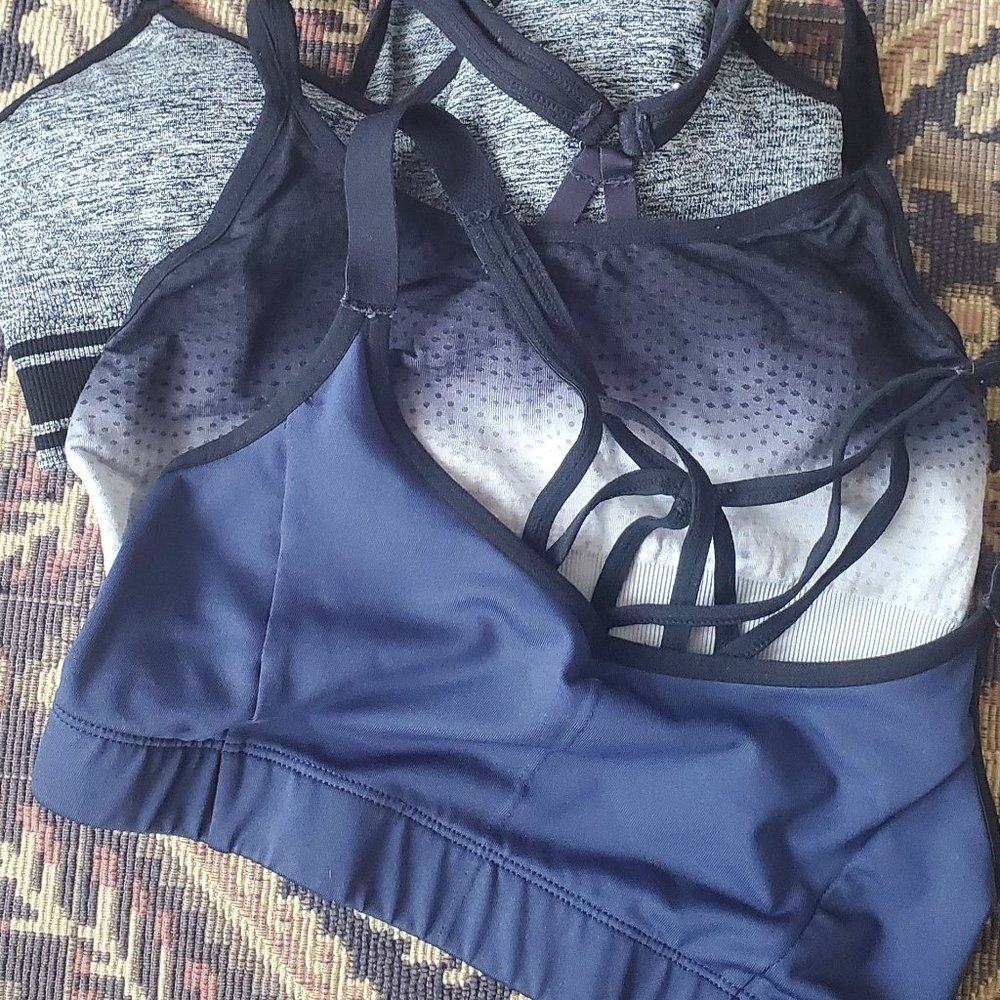 7 Sports Bras Size M/S